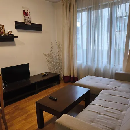 4 Seasons - Апартамент *